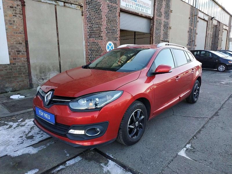 Rot Gebraucht 2016 Renault Mégane GrandTour Kombi | 8.490 € (Fairer Preis) - Bild 1/4