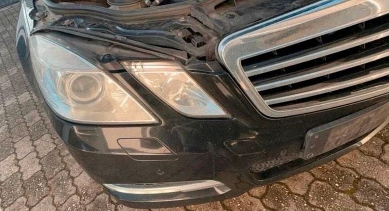 Gebraucht Mercedes E220 170 PS (125 kW) 2012 Schwarz Kombi