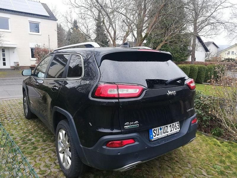 Gebraucht Jeep Cherokee 170 PS (125 kW) 2015 Schwarz SUV