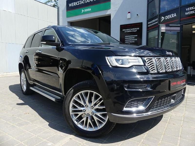 Diamond black crysta (metallic) Gebraucht 2018 Jeep Grand Cherokee Summit SUV | 29.800 € (Etwas zu teuer) - Bild 1/4