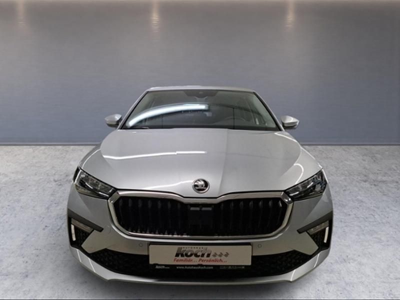 Neu Skoda Scala Selection 116 PS (85 kW) 2025 Silber Kleinwagen