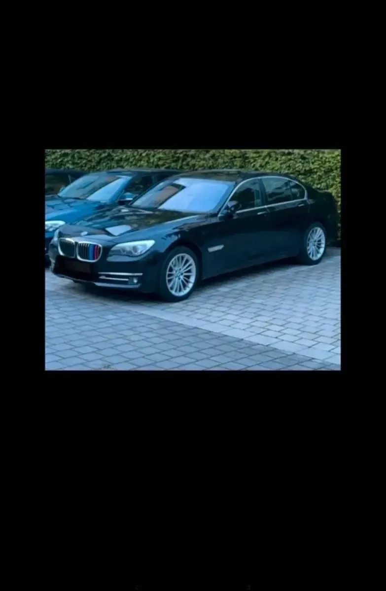 Gebraucht BMW 750 449 PS (330 kW) 2012 Schwarz Limousine