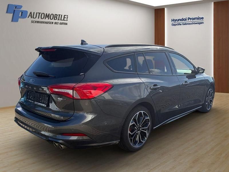 Gebraucht Ford Focus ST-Line 155 PS (114 kW) 2021 Grau Limousine