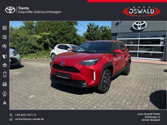 Karminarot metallic Gebraucht 2022 Toyota Yaris Hybrid Connect Style | 26.890 € (Etwas zu teuer) - Bild 1/4