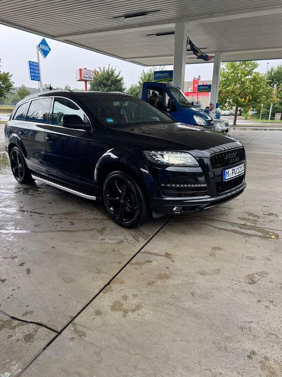 Schwarz Gebraucht 2009 Audi Q7 Ambiente SUV | 22.999 € - Bild 1/4