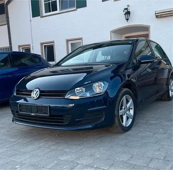 Second-hand VW Golf VII 125 CP (91 kW) 2015 Albastru Berlinǎ