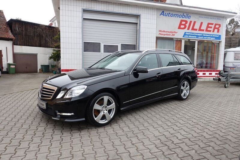 Schwarz Gebraucht 2012 Mercedes E200 Sport Limousine | 13.490 € (Etwas zu teuer) - Bild 1/4