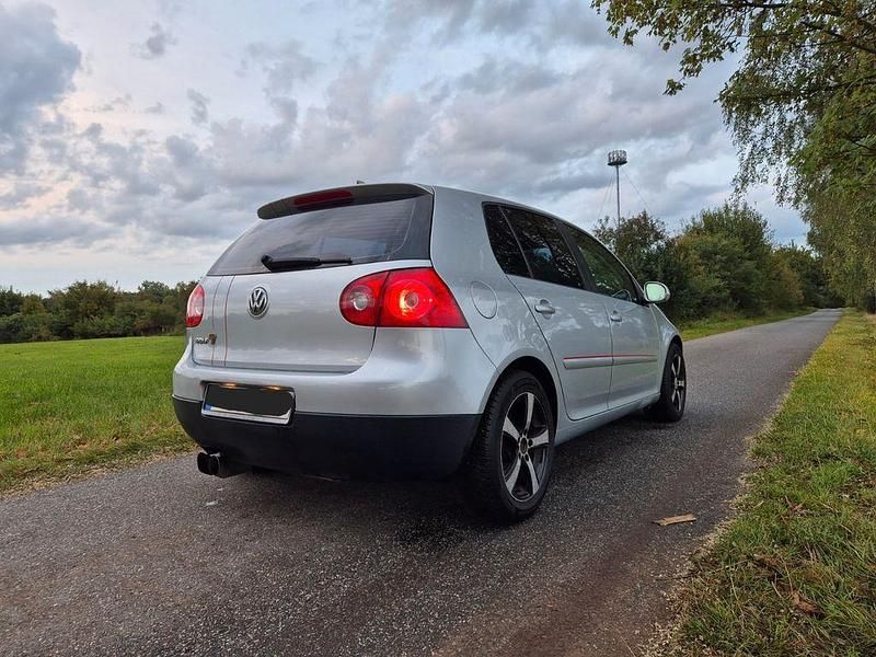 Gebraucht VW Golf V Trendline 102 PS (75 kW) 2007 Silber Limousine