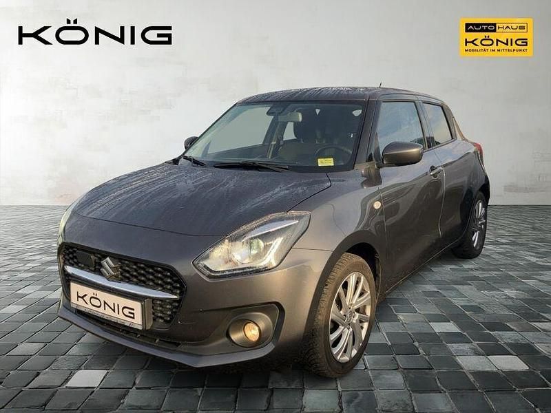 Grau Gebraucht 2023 Suzuki Swift Comfort Kleinwagen | 19.989 € - Bild 1/4