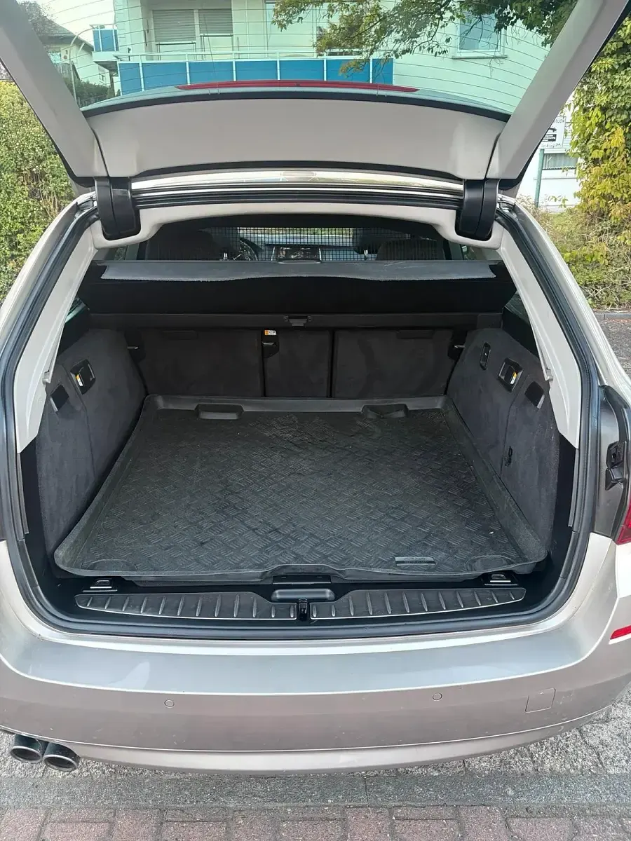 Second-hand BMW 525 218 CP (160 kW) 2014 Andere farben Break