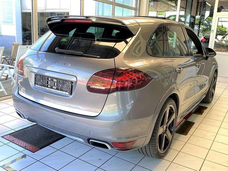 Meteorgraumetallic Gebraucht 2013 Porsche Cayenne S Sport SUV | 34.950 € (Teuer) - Bild 1/4