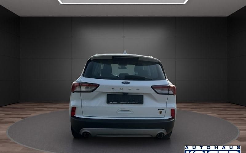 Gebraucht Ford Kuga Titanium 224 PS (164 kW) 2021 Weiß SUV