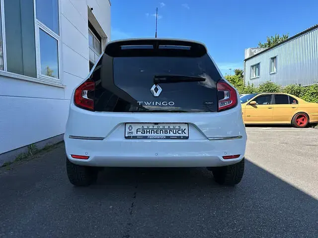 Gebraucht Renault Twingo Techno 60 kW (82 PS) 2023 Weiß Kleinwagen