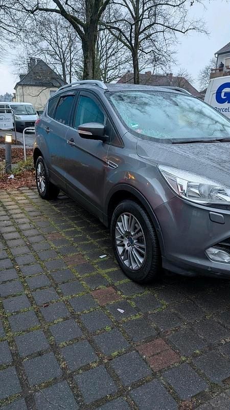 Gebraucht Ford Kuga 140 PS (102 kW) 2014 Grau SUV