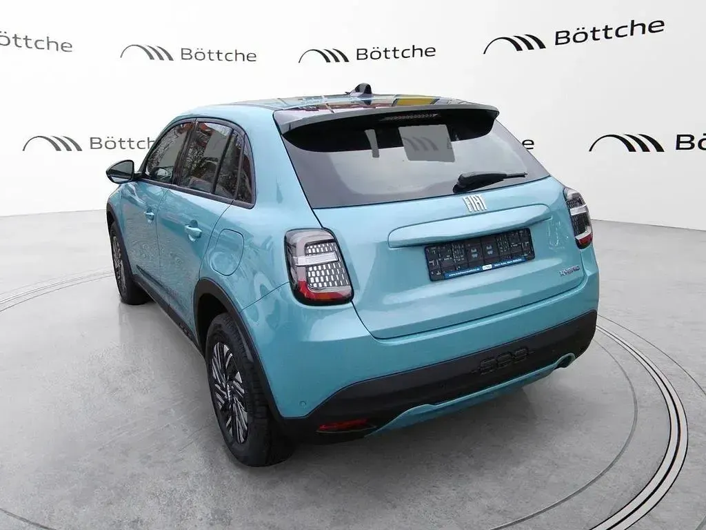 Gebraucht Fiat 600 110 PS (80 kW) 2024 Blau SUV