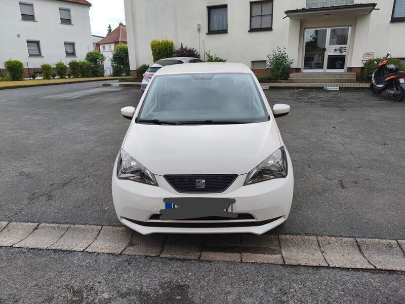 Weiß Gebraucht 2012 Seat Mii Style Kleinwagen | 4.444 € (Fairer Preis) - Bild 1/4
