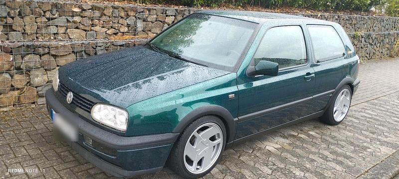Grün Gebraucht 1995 VW Golf Limousine | 3.900 € - Bild 1/4