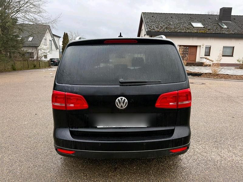 Gebraucht VW Touran Cross 140 PS (102 kW) 2012 Schwarz Van / Kleinbus