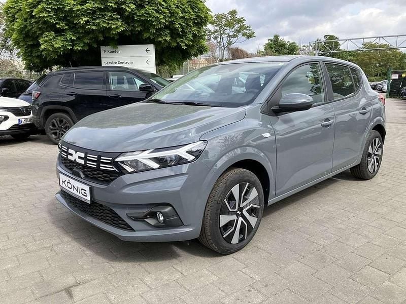 Grau Gebraucht 2025 Dacia Sandero Expression Kleinwagen | 15.700 € (Superpreis) - Bild 1/4