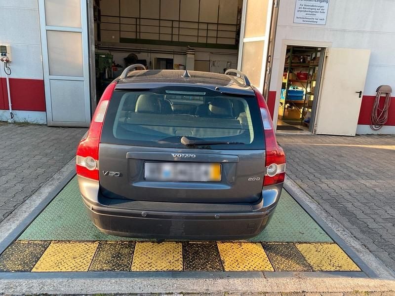 Gebraucht Volvo V50 136 PS (100 kW) 2006 Grau Kombi