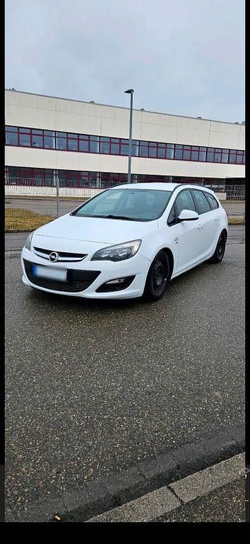 Gebraucht Opel Astra Edition 165 PS (121 kW) 2013 Weiß Kombi