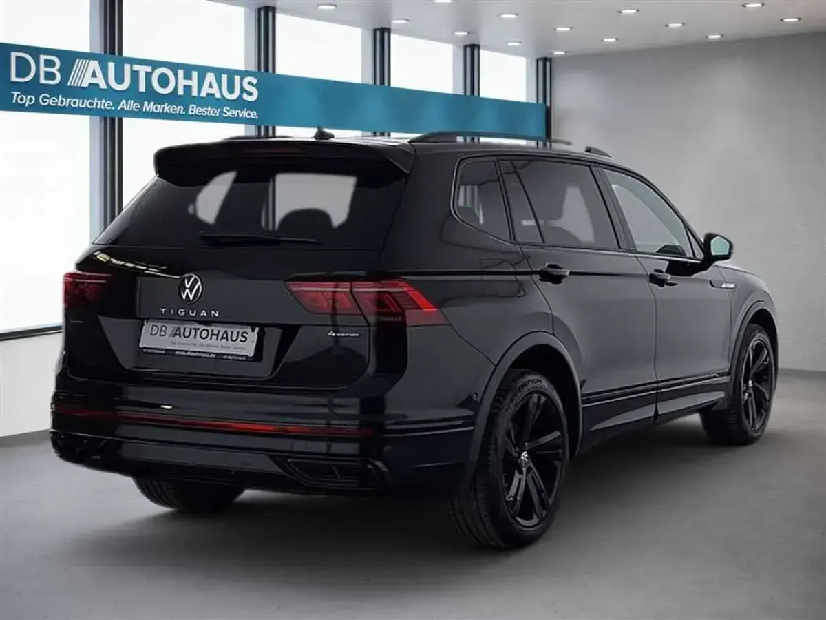 Gebraucht VW Tiguan Allspace R-line 200 PS (147 kW) 2024 Schwarz SUV