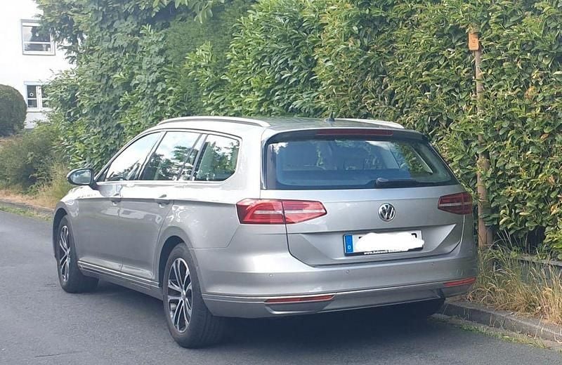 Gebraucht VW Passat Highline 150 PS (110 kW) 2015 Silber Kombi