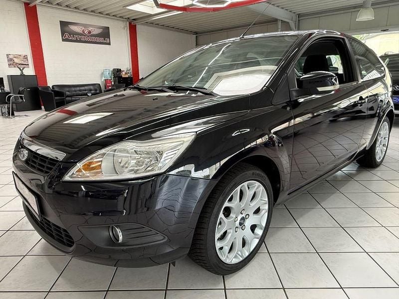 Schwarz Gebraucht 2009 Ford Focus Style Limousine | 3.990 € (Fairer Preis) - Bild 1/4
