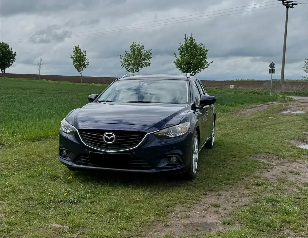 Gebraucht Mazda 6 Center-Line 165 PS (121 kW) 2013 Blau Kombi