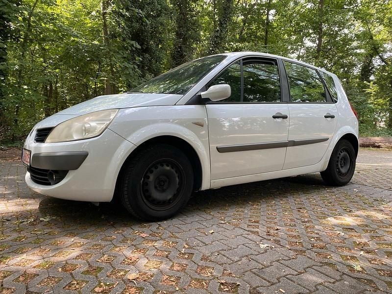 Weiß Gebraucht 2008 Renault Scénic II Van / Kleinbus | 1.350 € (Superpreis) - Bild 1/4
