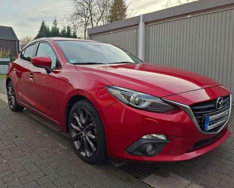 Rot Gebraucht 2016 Mazda 3 Nakama Limousine | 7.400 € (Guter Preis) - Bild 1/4
