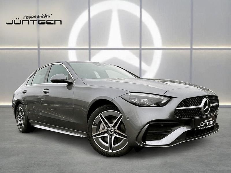 Grau Gebraucht 2023 Mercedes C300e AMG line Limousine | 39.650 € (Fairer Preis) - Bild 1/4