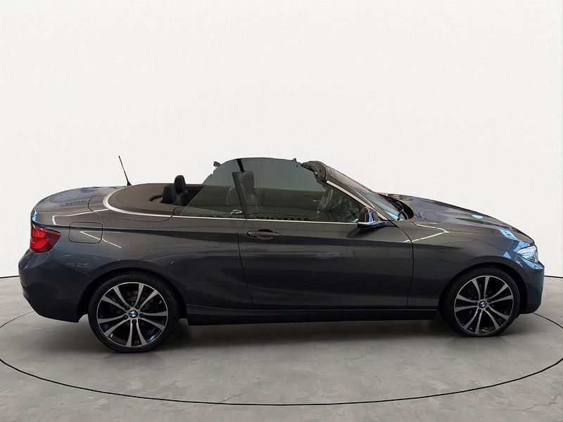 Gebraucht BMW 218 Sport Line 150 PS (110 kW) 2019 Grau Cabrio