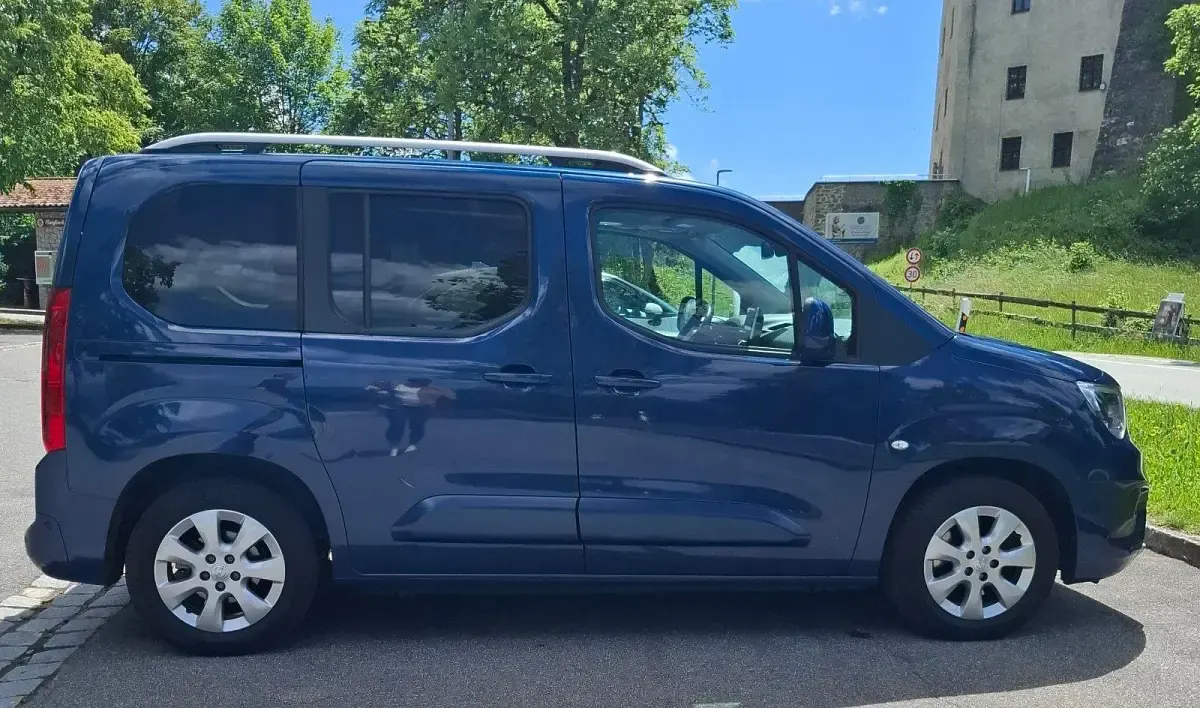 Gebraucht Opel Combo Life 131 PS (96 kW) 2019 Blau Van / Kleinbus