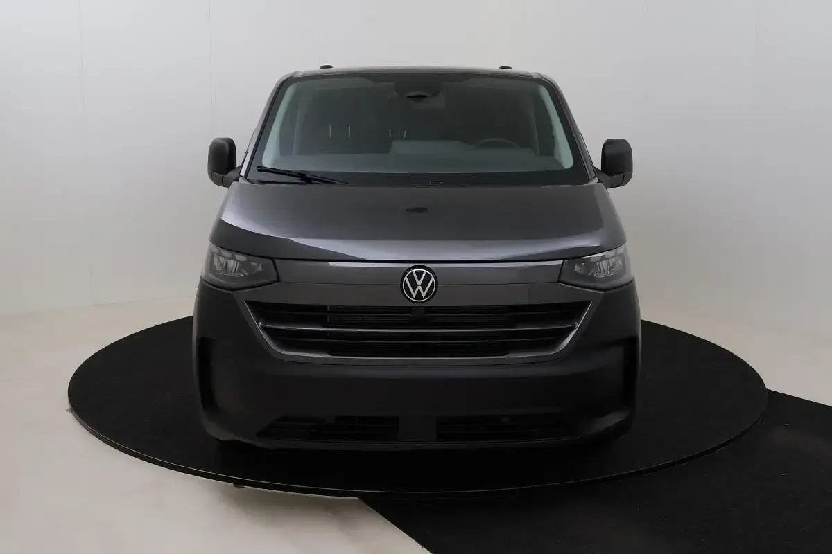 Neu VW Transporter 150 PS (110 kW) 2025 Midnight black metallic Van