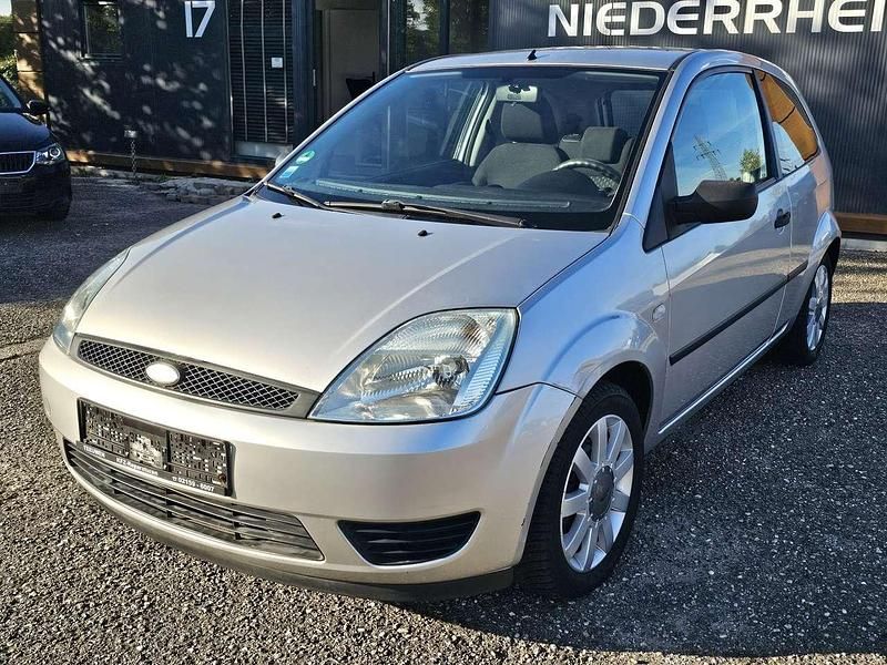 Silber Gebraucht 2005 Ford Fiesta Trend Kleinwagen | 1.500 € (Fairer Preis) - Bild 1/4