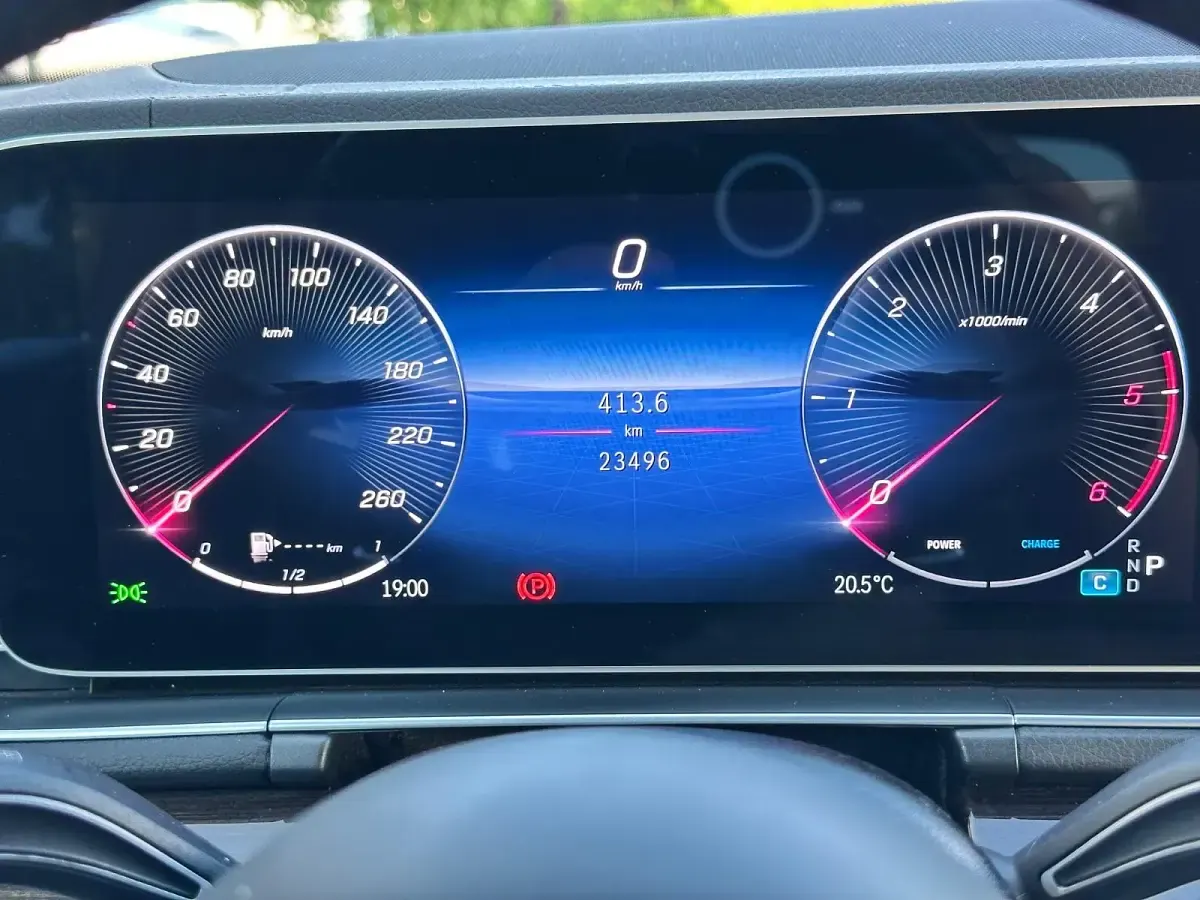 Gebraucht Mercedes GLS350 AMG 313 PS (230 kW) 2024 Schwarz SUV