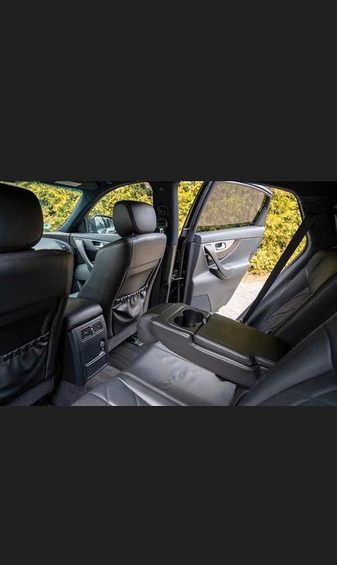 Gebraucht Infiniti Fx30 Premium 258 PS (189 kW) 2012 Schwarz SUV