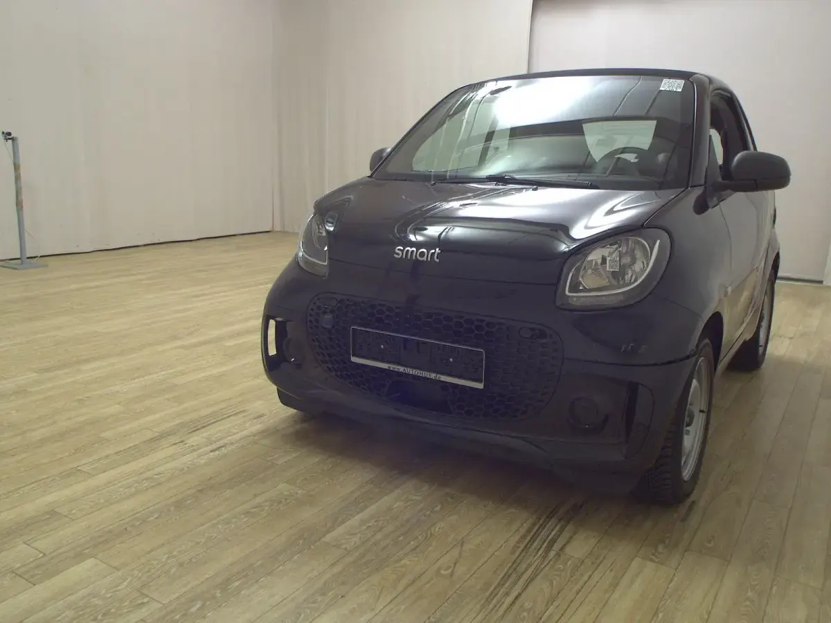 Gebraucht Smart ForTwo Coupé 60 kW (82 PS) 2022 Schwarz Kleinwagen