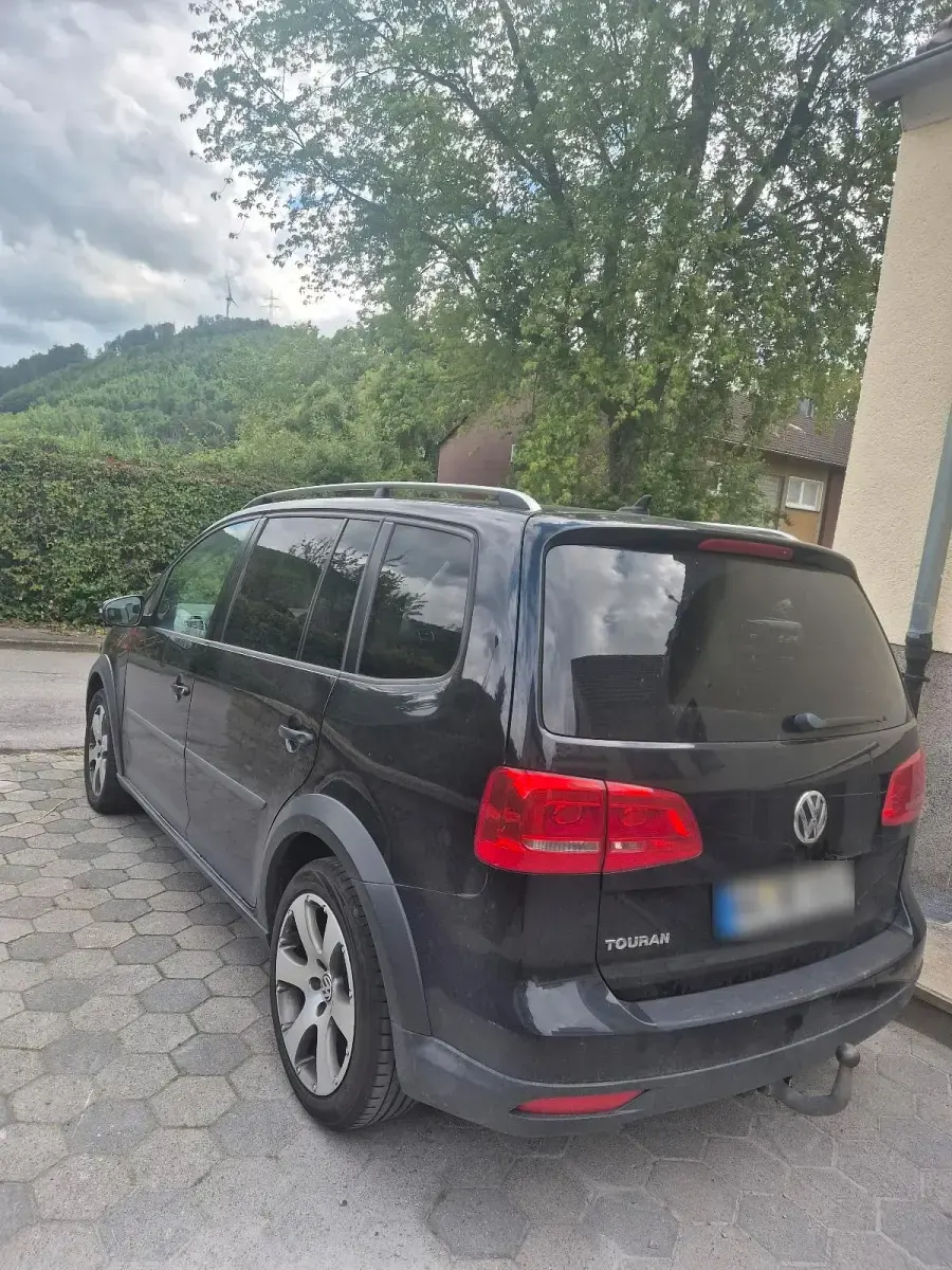 Gebraucht VW Touran Cross 177 PS (130 kW) 2012 Schwarz Van / Kleinbus