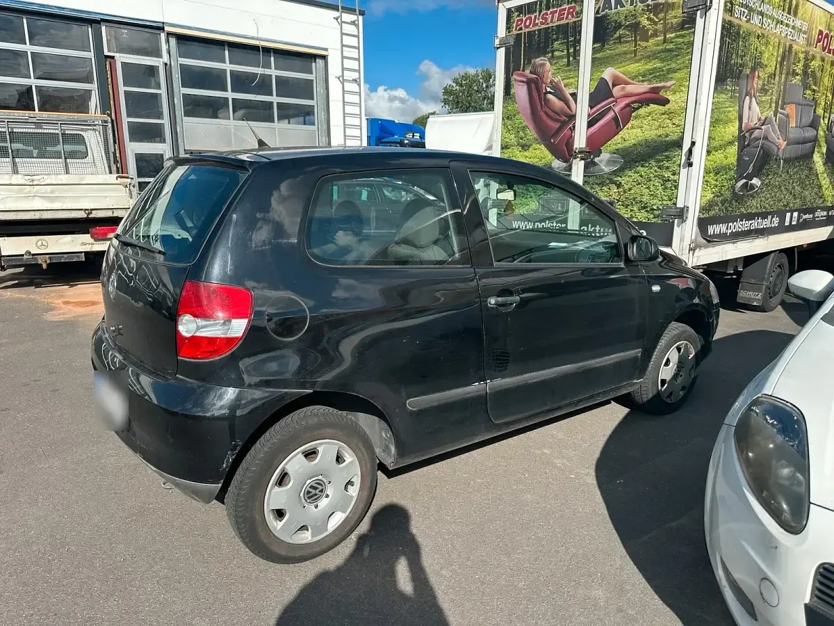 Gebraucht VW Fox 55 PS (40 kW) 2007 Schwarz Kleinwagen