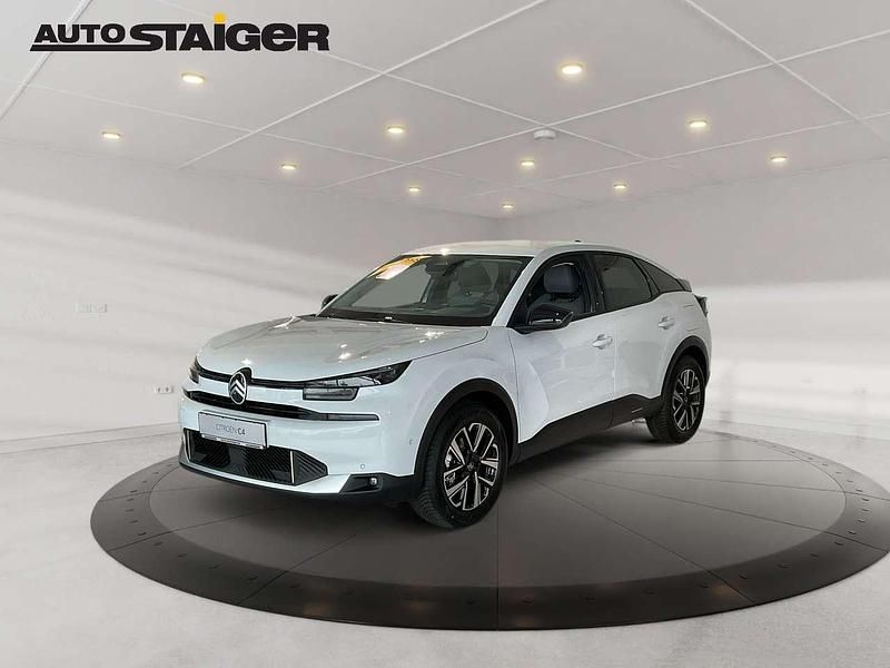 Neu Citroën C4 145 PS (106 kW) 2025 Okenitweißmetallic Limousine