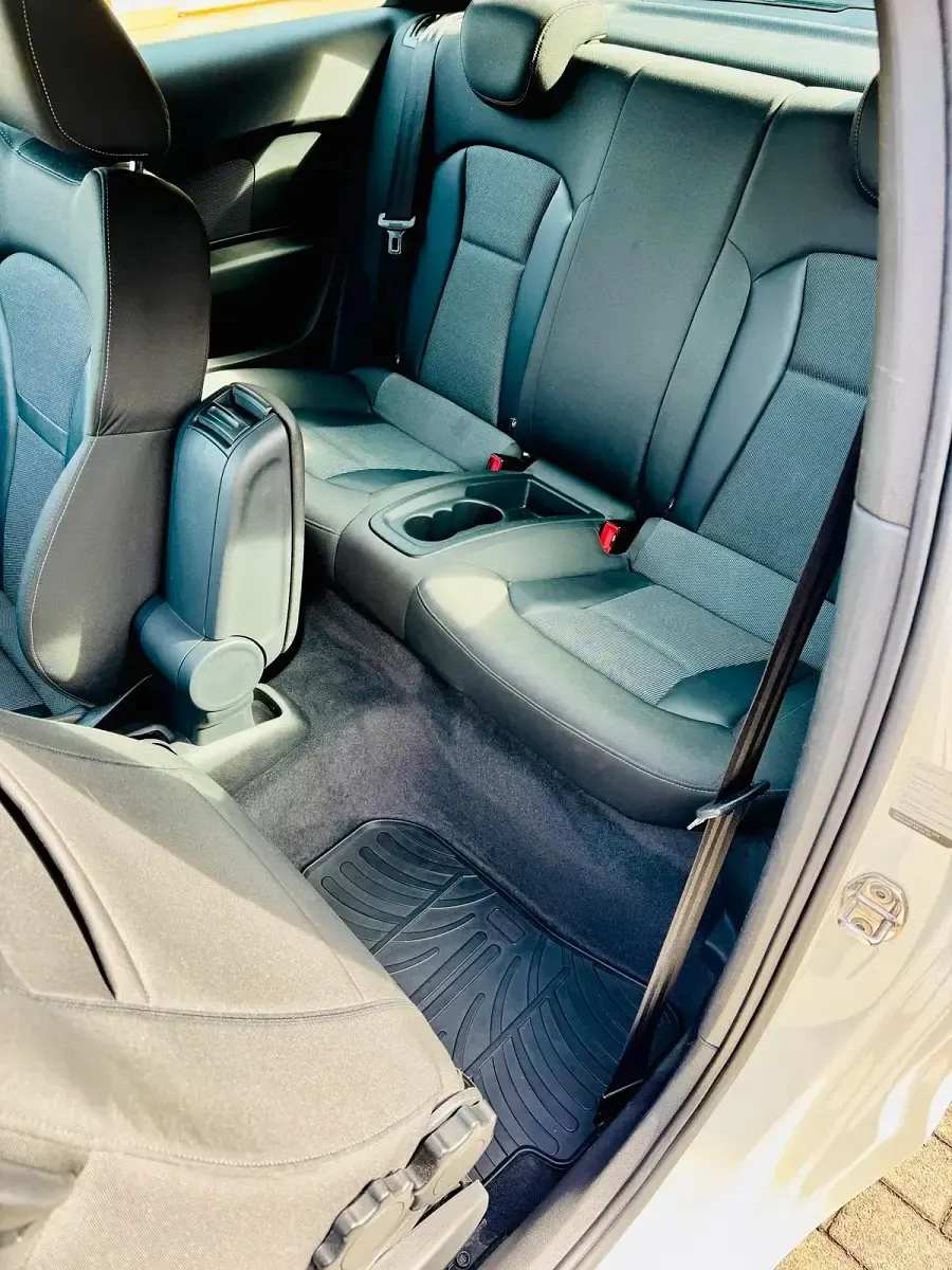 Gebraucht Audi A1 Design 122 PS (89 kW) 2011 Weiß Kleinwagen