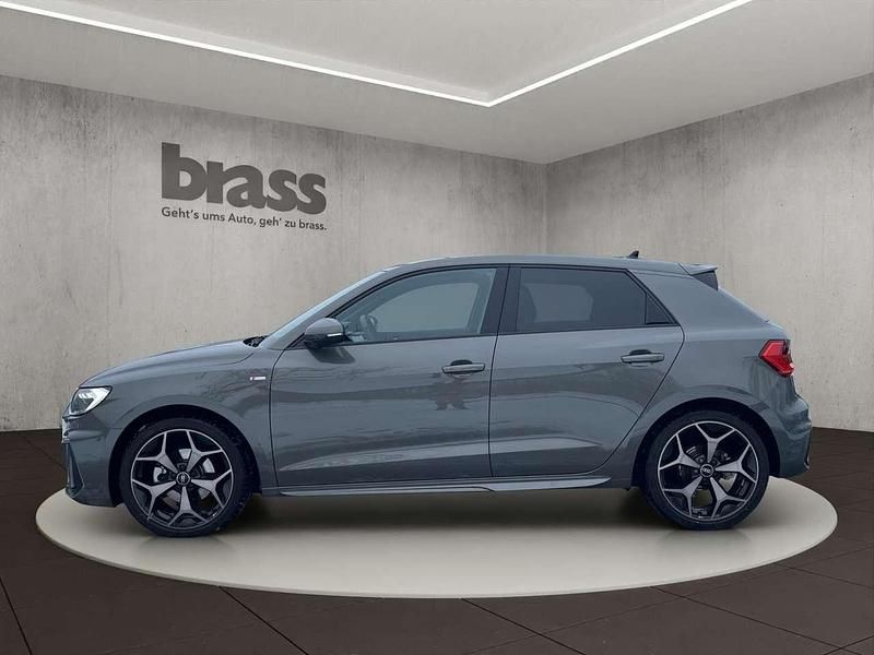 Gebraucht Audi A1 S-Line 116 PS (85 kW) 2025 Chronosgrau metallic Limousine