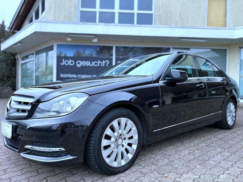 Gebraucht Mercedes C180 156 PS (114 kW) 2011 Schwarz Limousine
