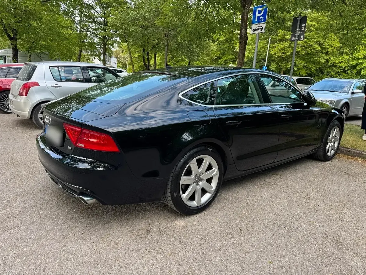Gebraucht Audi A7 204 PS (150 kW) 2012 Schwarz Kleinwagen