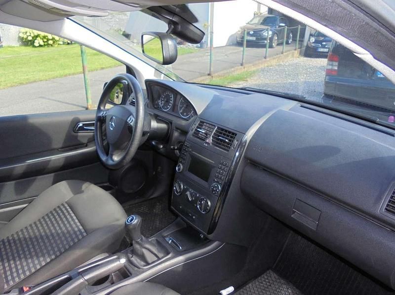 Gebraucht Mercedes A160 95 PS (69 kW) 2009 Silber Limousine