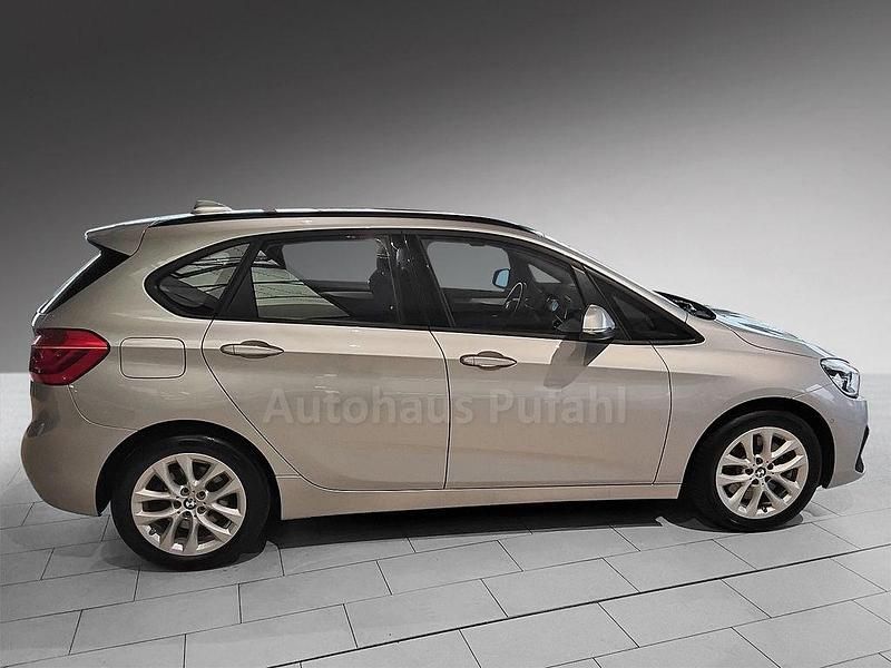 Gebraucht BMW 225 Active Tourer 136 PS (100 kW) 2020 Grau Van / Kleinbus