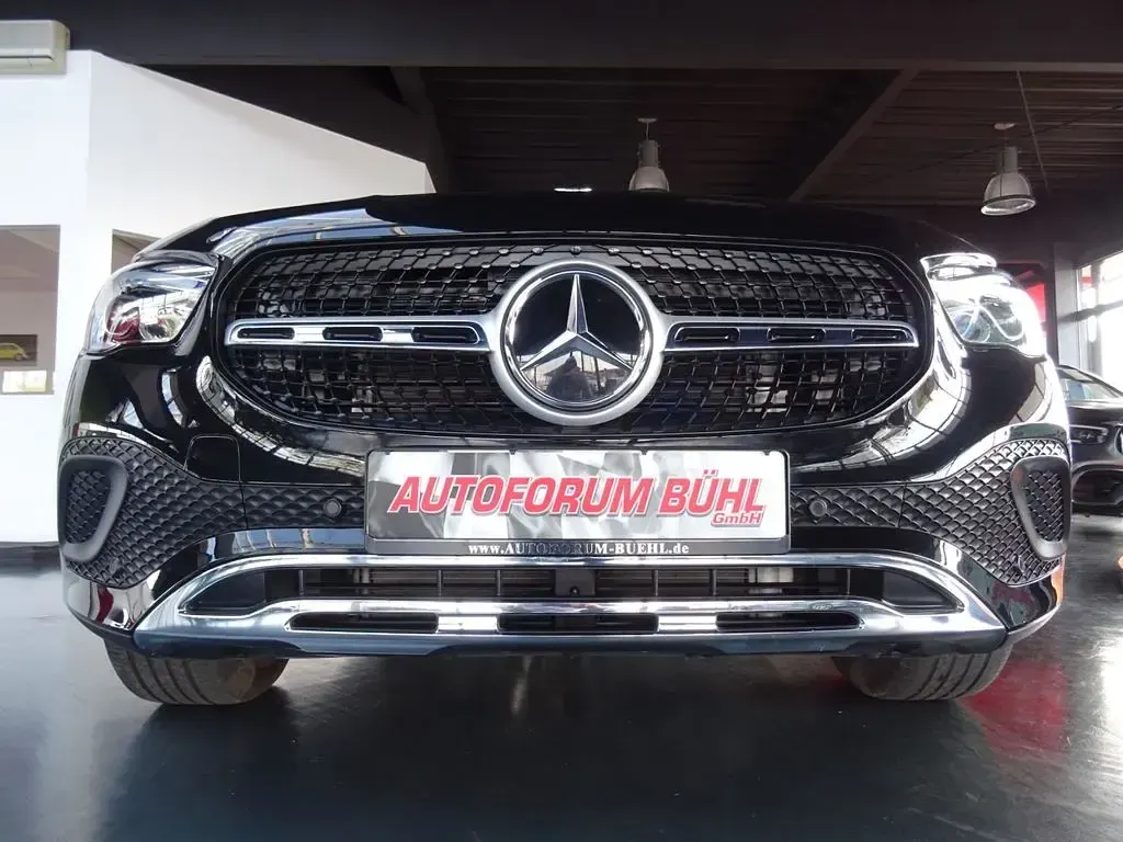 Gebraucht Mercedes GLA180 Progressive 136 PS (100 kW) 2022 Schwarz SUV
