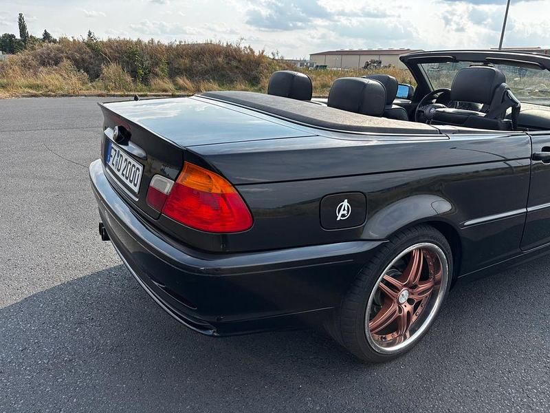 Gebraucht BMW 318 Cabriolet 150 PS (110 kW) 2003 Schwarz Cabrio